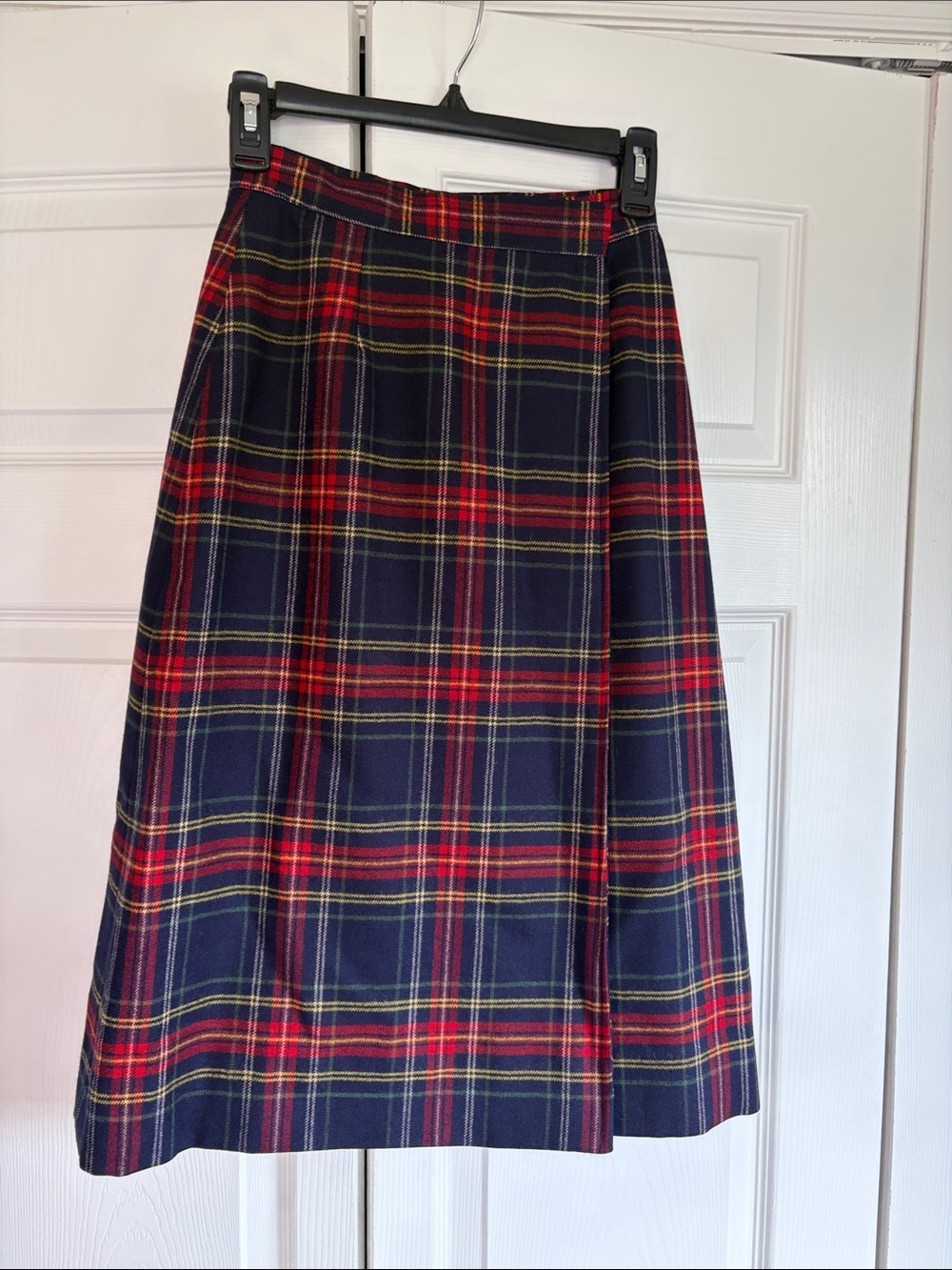 Vintage Wool Navy Red Plaid A-Line Wrap Midi Skirt Austin Hill Size 6 Academia